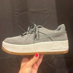 Nike Airforces - Womens